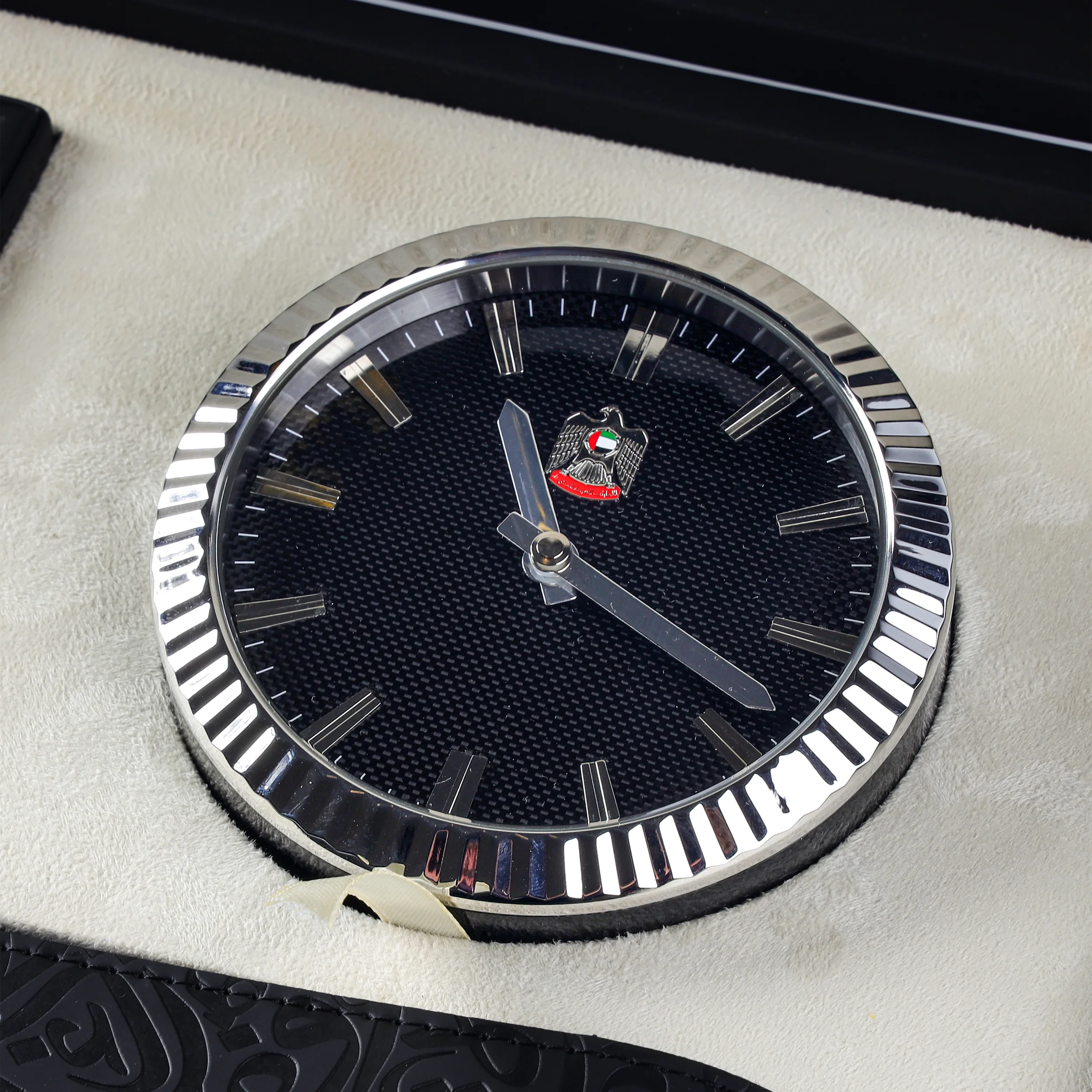 UAE Heritage VIP Box - BLACK EDITION - Image 5
